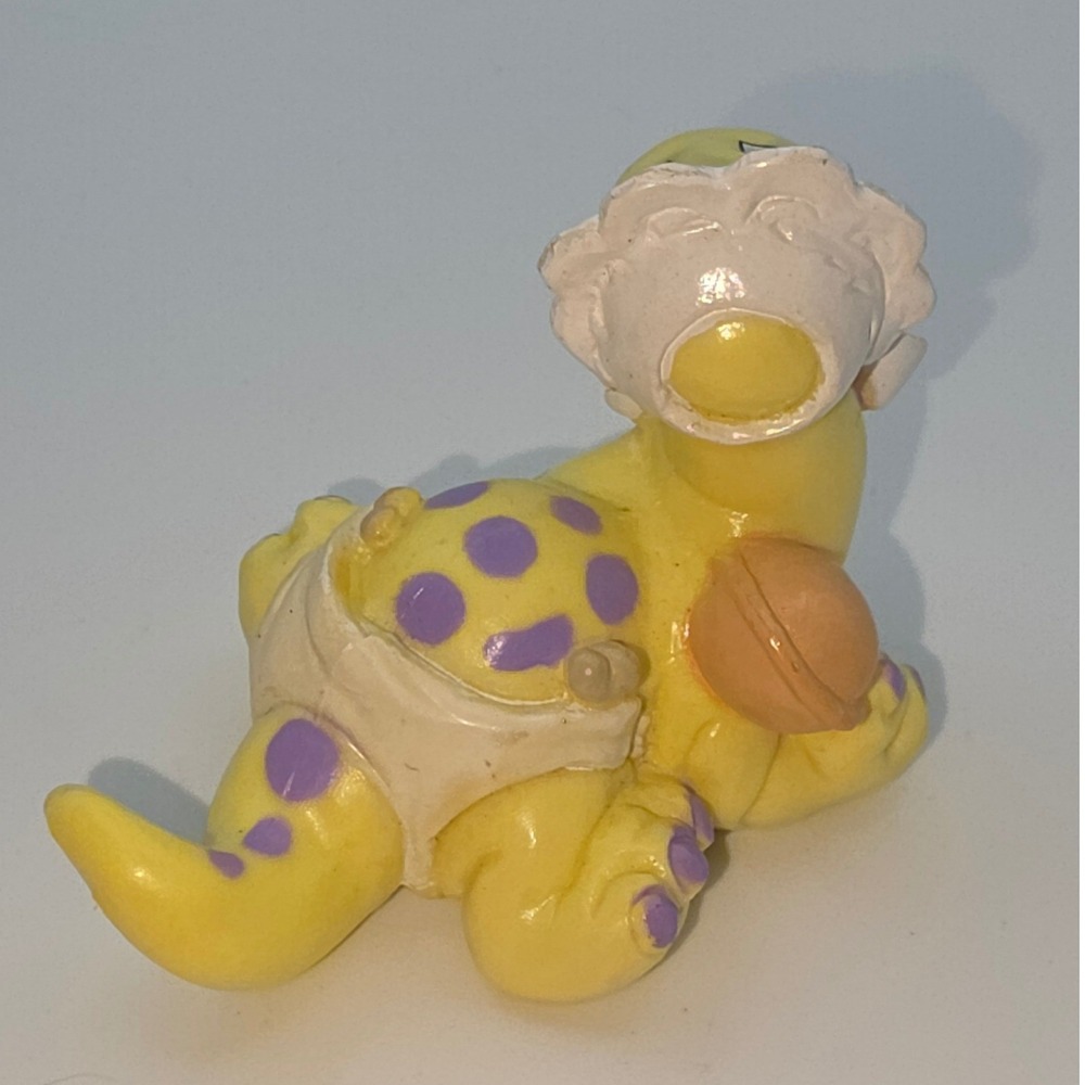 LGT Baby Dinosaur Figure Small Yellow  1992 PVC Figure Rare Vintage Toy Fair - Picture 3 of 8